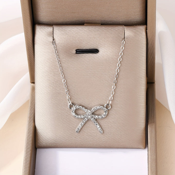 The Elara Ribbon Necklace