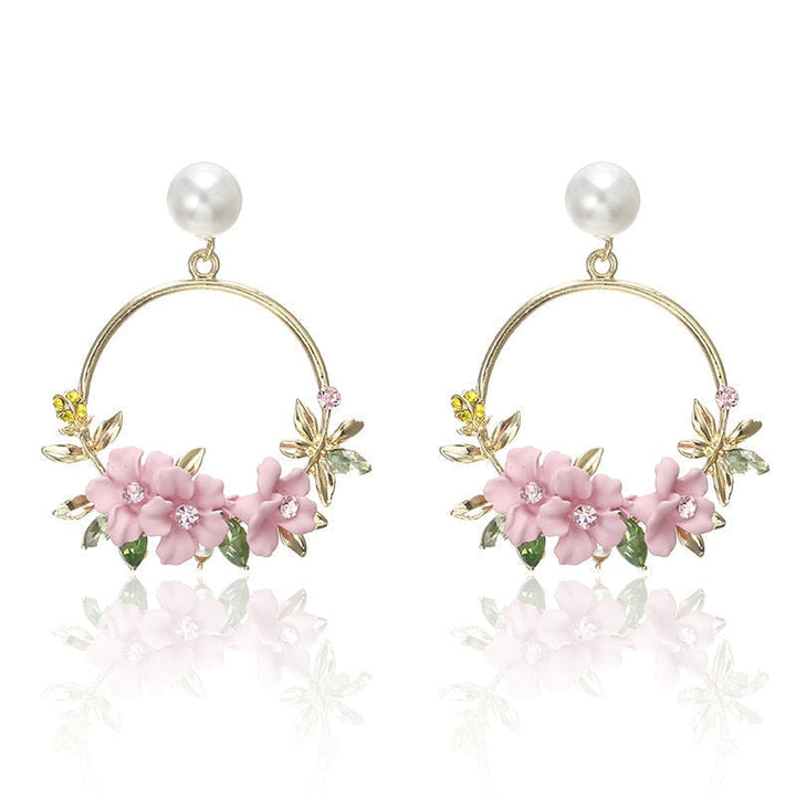 Elegant Gold Flower and Pearl Earrings