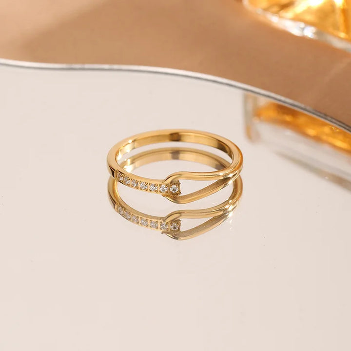 Geometric Elegant Gold Ring
